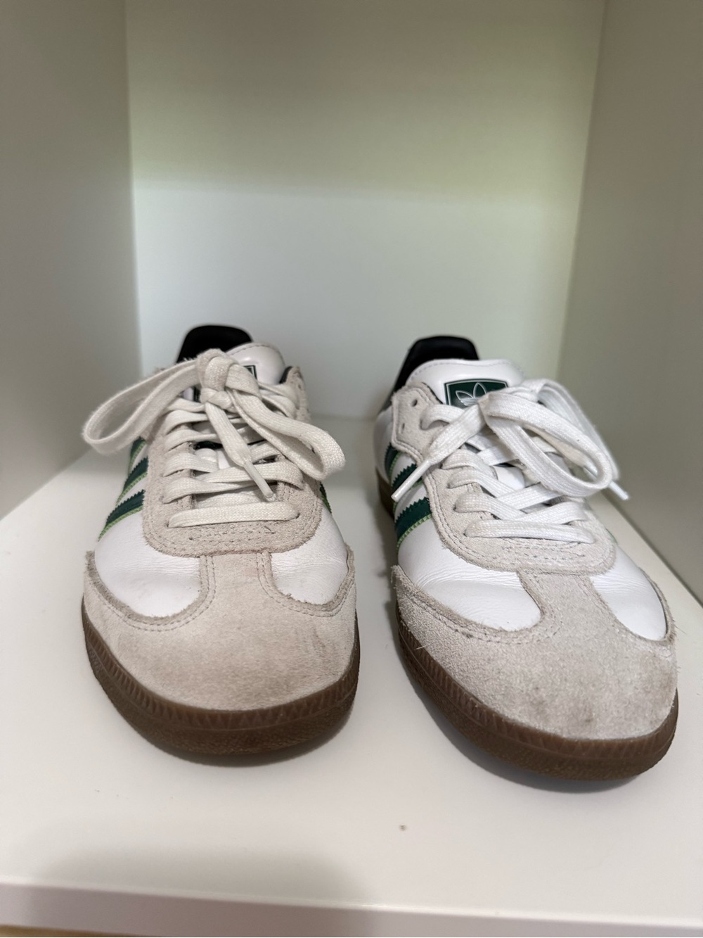 Like New! Women’s adidas Samba White Leather Sneakers with Green Stripes. - Picture 4 of 7